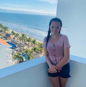 Meet your Posher, Daniela